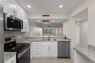 1719 Whitehall Dr, Davie, FL 33324 - Photo 6