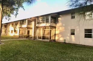470 N Laurel Dr, Margate, FL 33063 - Photo 2