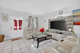 1525 NW 14th Ct, Fort Lauderdale, FL 33311 - Photo 4