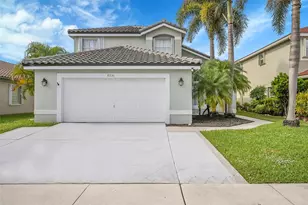 8236 White Rock Cir, Boynton Beach, FL 33436 - Photo 2