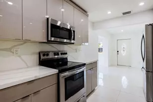 140 NW 46th St, Oakland Park, FL 33309 - Photo 6