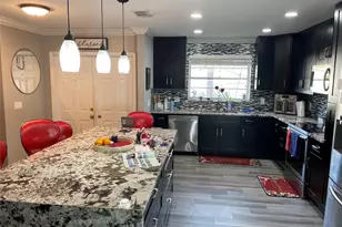 9020 Pine Springs Dr, Boca Raton, FL 33428 - Photo 24