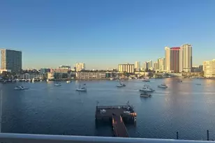 400 Golden Isles Dr, Hallandale Beach, FL 33009 - Photo 36