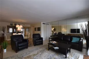 400 Golden Isles Dr, Hallandale Beach, FL 33009 - Photo 18