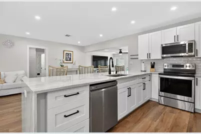 801 SE 9th Avenue, Deerfield Beach, FL 33441 - Photo 12