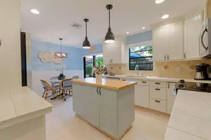 2524 La Cristal Cir, Palm Beach Gardens, FL 33410 - Photo 10