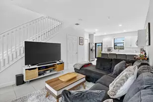 523 SW 19th Ter, Fort Lauderdale, FL 33312 - Photo 10