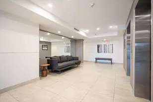 105 Lake Emerald Dr, Oakland Park, FL 33309 - Photo 26