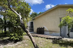 671 NW 38th St, Deerfield Beach, FL 33064 - Photo 30