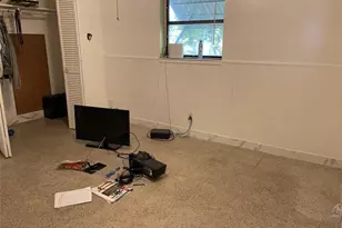 671 NW 38th St, Deerfield Beach, FL 33064 - Photo 16