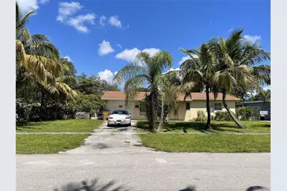671 NW 38th Street, Deerfield Beach, FL 33064 - Photo 2