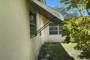 671 NW 38th St, Deerfield Beach, FL 33064 - Photo 36