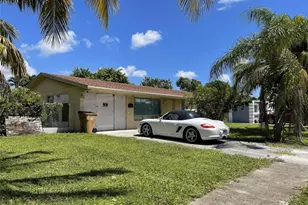671 NW 38th St, Deerfield Beach, FL 33064 - Photo 4