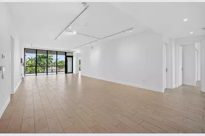 30 Isle Of Venice Drive #403, Fort Lauderdale, FL 33301 - Photo 8