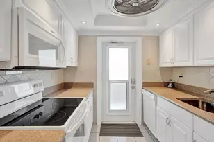 505 N Riverside Dr, Pompano Beach, FL 33062 - Photo 10