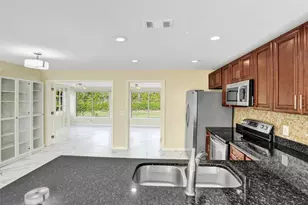 249 NW 4th Diagonal, Boca Raton, FL 33432 - Photo 10