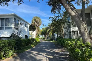 1015 SE 15th St, Fort Lauderdale, FL 33316 - Photo 10