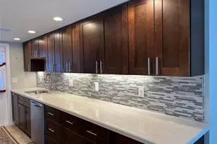 1015 SE 15th St, Fort Lauderdale, FL 33316 - Photo 8