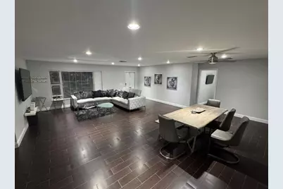 7610 NW 66th Terrace, Tamarac, FL 33321 - Photo 4