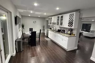 7610 NW 66th Terrace, Tamarac, FL 33321 - Photo 4