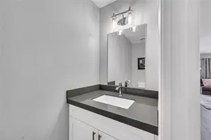 808 NE 15th Ave, Fort Lauderdale, FL 33304 - Photo 22