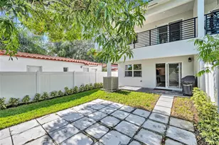 808 NE 15th Ave, Fort Lauderdale, FL 33304 - Photo 10