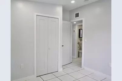 14135 NW 22nd Place, Opa Locka, FL 33054 - Photo 8