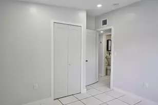 14135 NW 22nd Pl, Opa Locka, FL 33054 - Photo 8