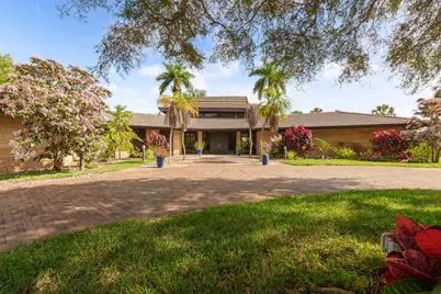 5300 White Oak Lane, Tamarac, FL 33319 - Photo 2
