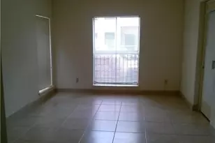 833 Riverside Dr, Coral Springs, FL 33071 - Photo 2