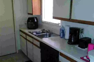 833 Riverside Dr, Coral Springs, FL 33071 - Photo 6