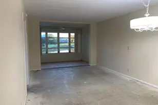 9460 Poinciana Pl, Davie, FL 33324 - Photo 4