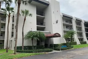 9460 Poinciana Pl, Davie, FL 33324 - Photo 1