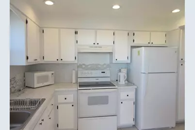 1200 Hibiscus Avenue #801, Pompano Beach, FL 33062 - Photo 6