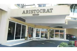 1200 Hibiscus Ave, Pompano Beach, FL 33062 - Photo 14