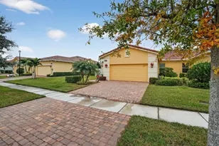 21044 SW Modena Wy, Port Saint Lucie, FL 34986 - Photo 2