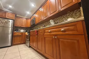 505 Spencer Dr, West Palm Beach, FL 33409 - Photo 6