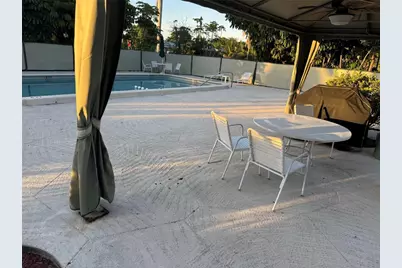 505 Spencer Drive #307, West Palm Beach, FL 33409 - Photo 2