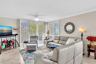 9 NE 20th Ave, Deerfield Beach, FL 33441 - Photo 18