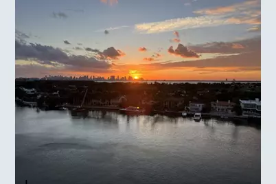 5600 Collins Avenue #11P, Miami Beach, FL 33140 - Photo 2