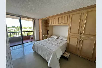 7040 Coral Way #501, Miami, FL 33155 - Photo 8