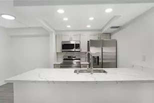 9466 Boca Cove Cir, Boca Raton, FL 33428 - Photo 4