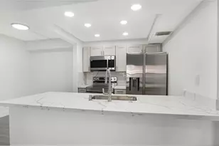 9466 Boca Cove Cir, Boca Raton, FL 33428 - Photo 2