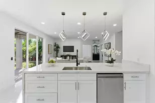 1170 Chenille Cir, Weston, FL 33327 - Photo 10