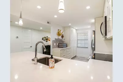 3510 Oaks Way #306, Pompano Beach, FL 33069 - Photo 14