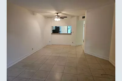 5583 Courtyard Drive #5583, Margate, FL 33063 - Photo 12