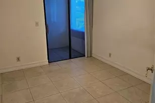 5583 Courtyard Dr, Margate, FL 33063 - Photo 14