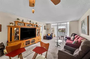 8880 Sunrise Lakes Blvd, Sunrise, FL 33322 - Photo 18