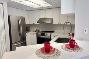 2119 SE 10th Ave, Fort Lauderdale, FL 33316 - Photo 4