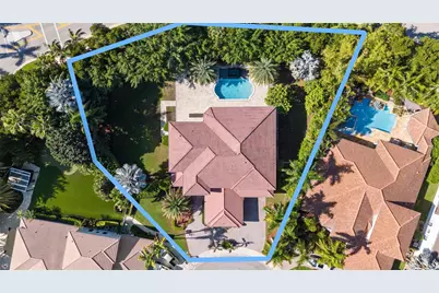 1585 Victoria Isle Way, Weston, FL 33327 - Photo 2